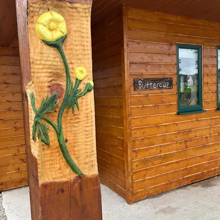 Oakwell Village * Ramelton