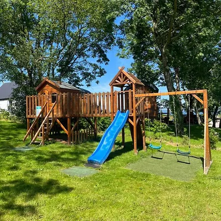 营地 Oakwell Village *