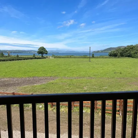 Campeggio Oakwell Village *