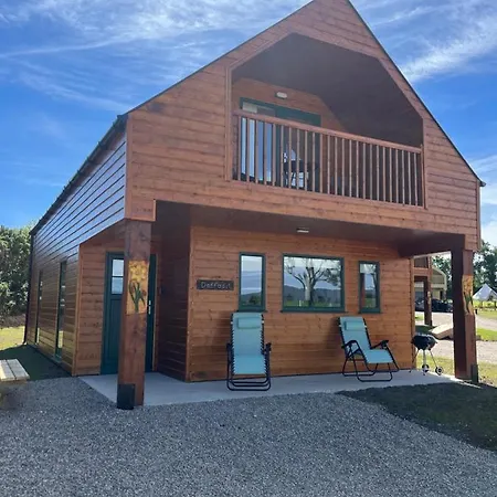 Oakwell Village Ramelton