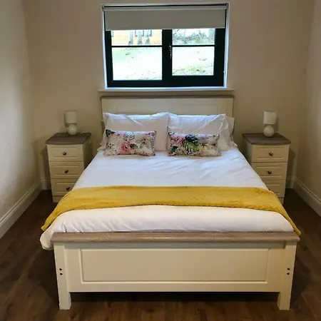 Oakwell Village Camping
