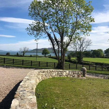 Oakwell Village 营地 *