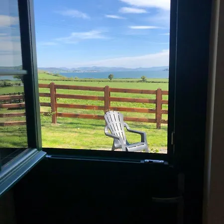 营地 Oakwell Village *