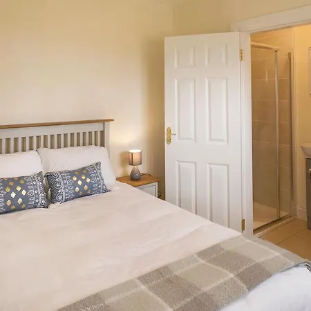 Oakwell Village Ramelton