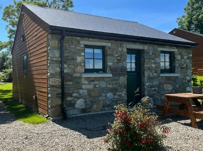 Oakwell Village Ramelton