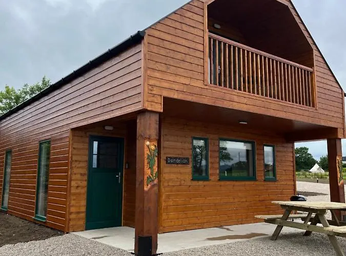 Oakwell Village אתר קמפינג *