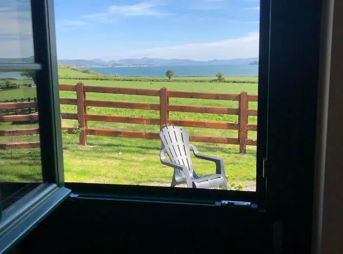 אתר קמפינג Oakwell Village *