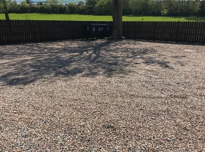 Oakwell Village אתר קמפינג Ramelton