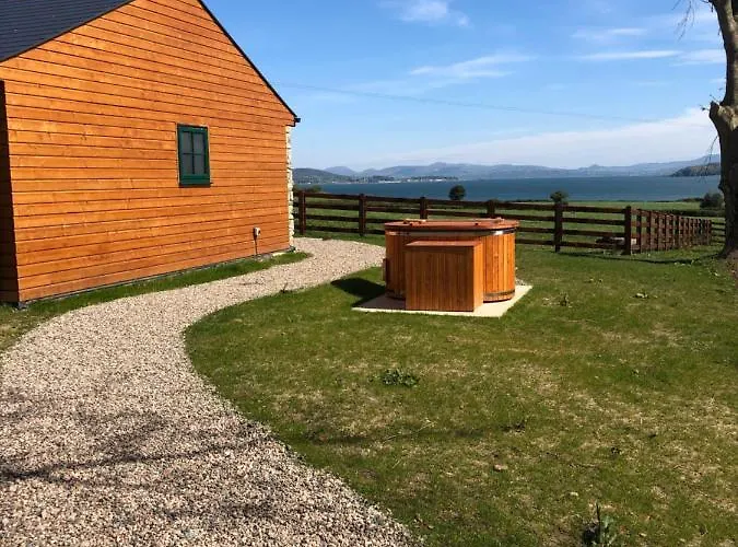 Oakwell Village אתר קמפינג *