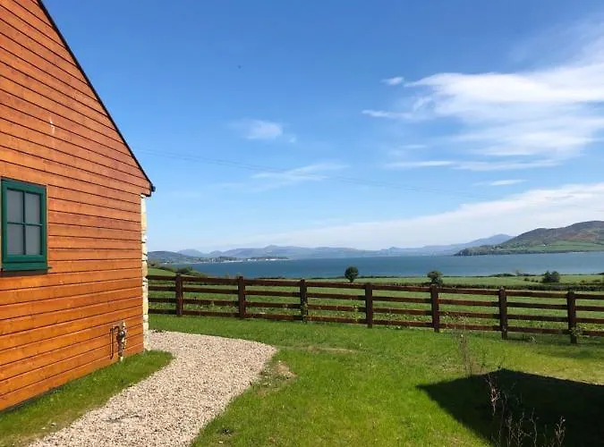 Oakwell Village אתר קמפינג Ramelton