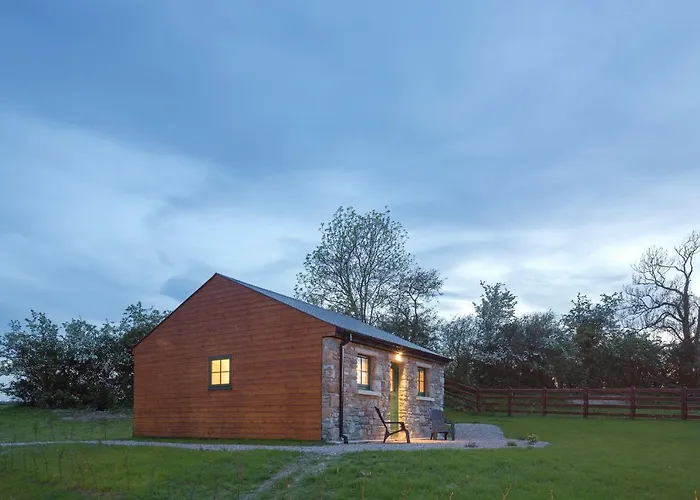 Кемпинг Oakwell Village *